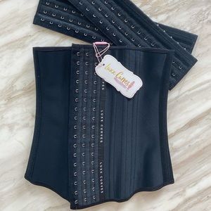 LUXXCURVES Size Small Waist Trainer and Extenders
